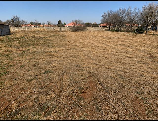 1,952M² VACANT LAND FOR SALE IN HENLEY ON KLIP